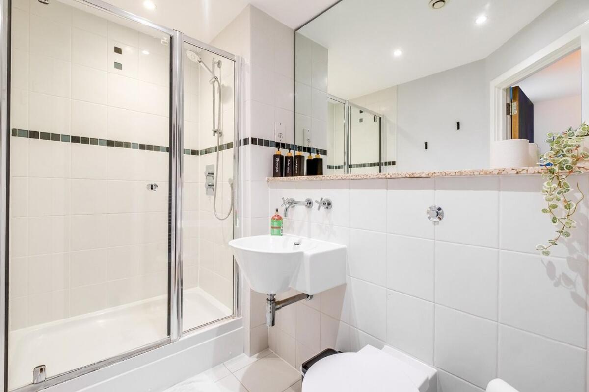 Sapphire 2bed Aprt Free Parking